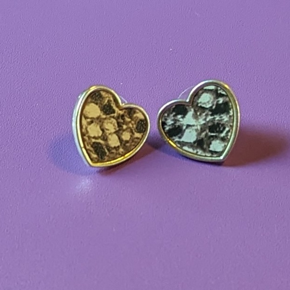 Park Lane Bindi stud earrings Heart-shaped  Snakeskin leather Silver